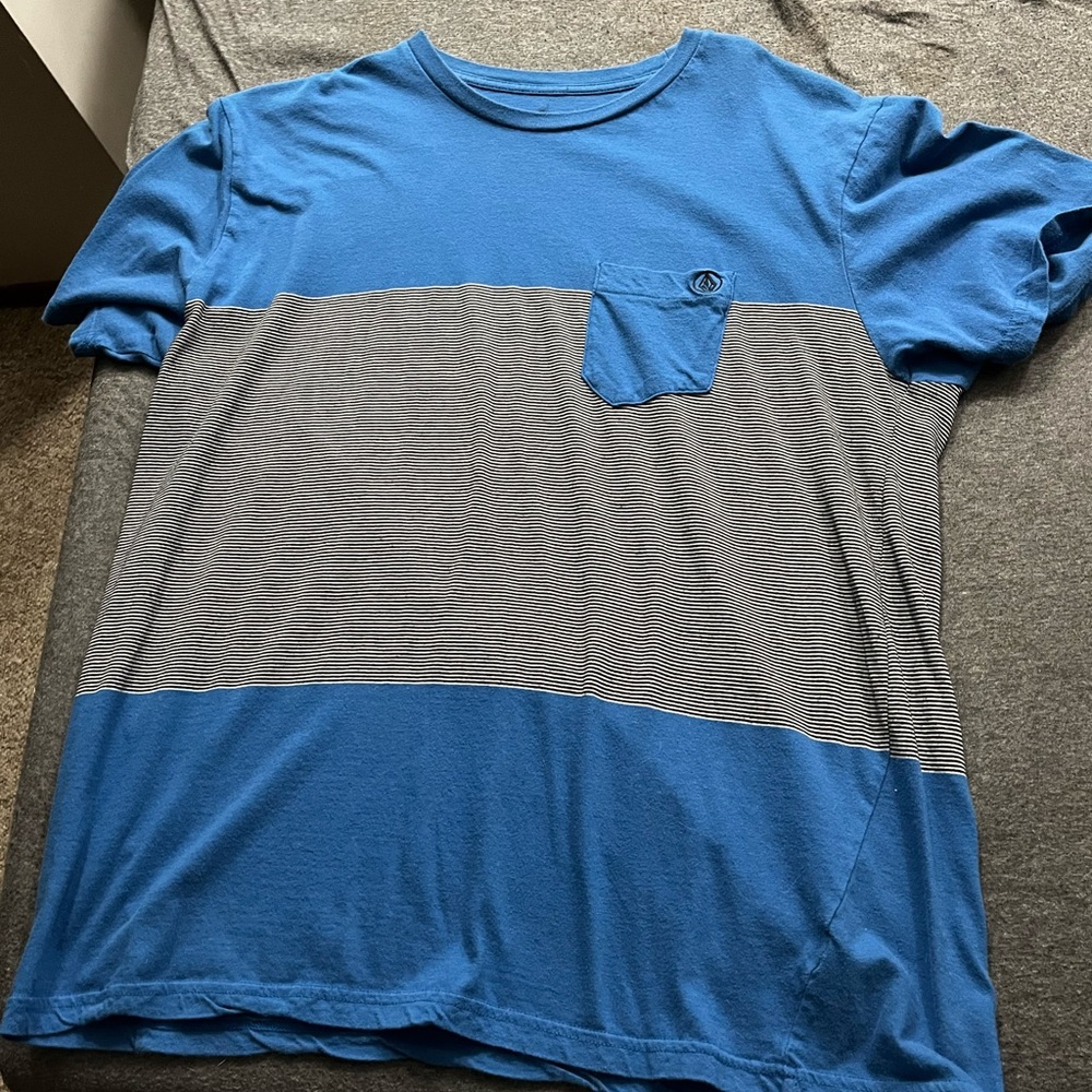 Striped Volcom t shirt